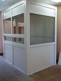 Монтаж ПВХ перегородки с однокамерным стеклопакетом,с дверью 2*2,1