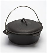 Казан чугунный с крышкой (Russian cast iron Cauldron) Казан чугунный с крышкой (Russian cast iron Cauldron)