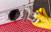 Извлечение посторонних предметов из бака