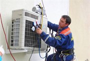 Ремонтные работы внешнего блока устранение утечки фреона с пайкой
