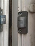 Установка прижима накладного створки поворотной